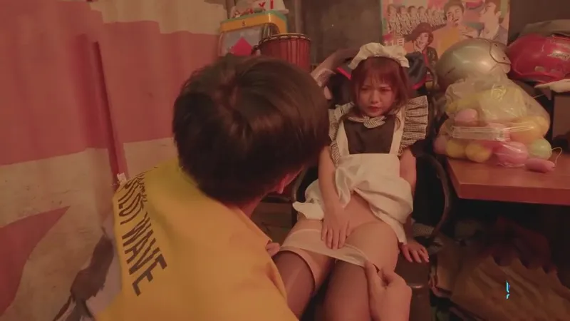 phim sex không tre,phim sex ngân 98,kho anh sex tong hop Phát hiện em đồng nghiệp làm gái gọi, thanh niên lợi dụng tống tình em ấy