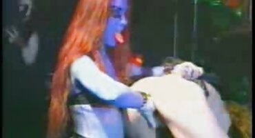 app sex Người phụ nữ học cách làm tình bo chong nang dau sex với cặp vợ chồng mới cưới.